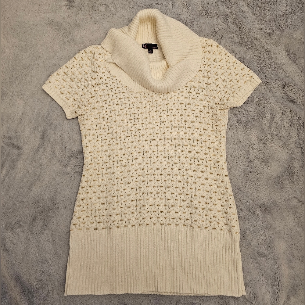 Creme/gold sweater